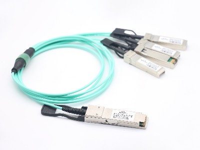 40G QSFP+转10G SFP+ AOC