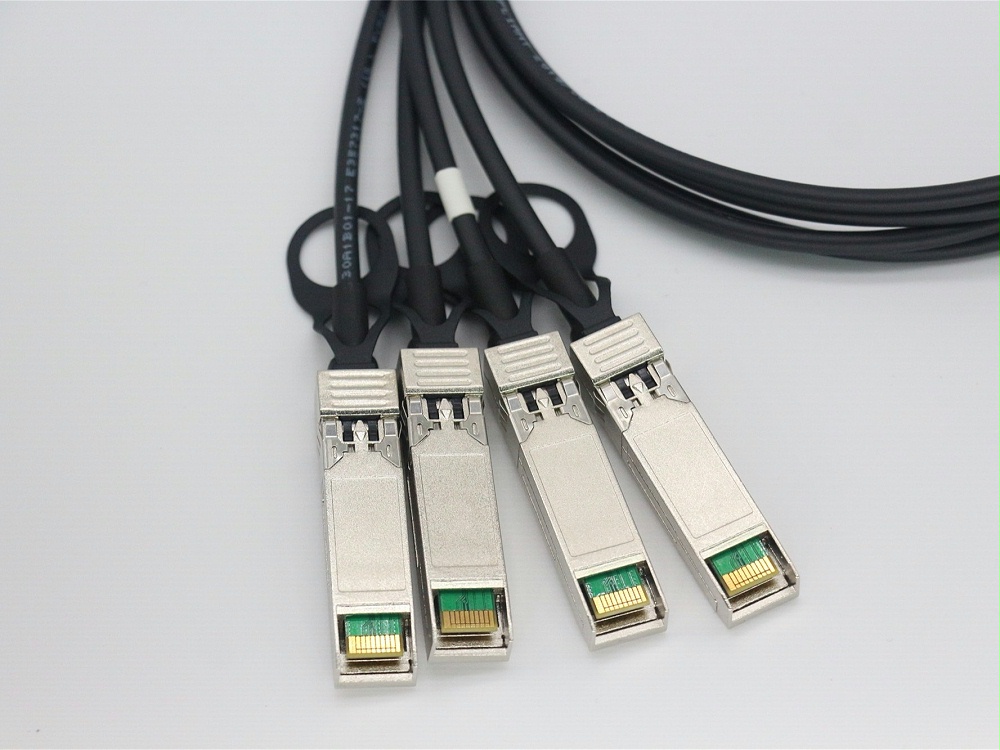 QSFP-4X10G-CU1M CISCO思科兼容 QSFP+ TO 4SFP+DAC无源铜缆高速线缆